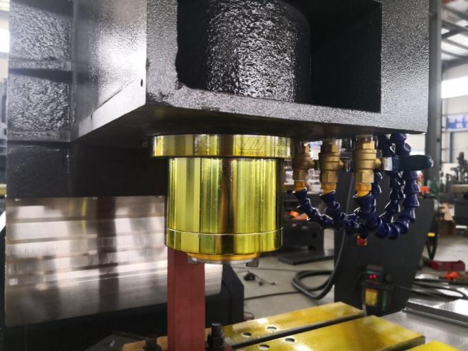 High Precision ซีเอ็นซี Milling Machine Center Vmc850L