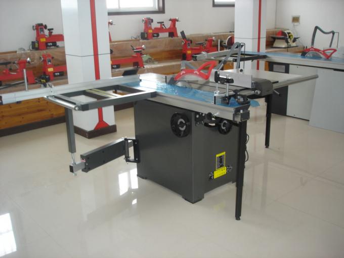 เครื่องเลื่อยไม้อุตสาหกรรม 230V สีที่กำหนดเองเลื่อยวงเดือนไม้แนวตั้ง 0