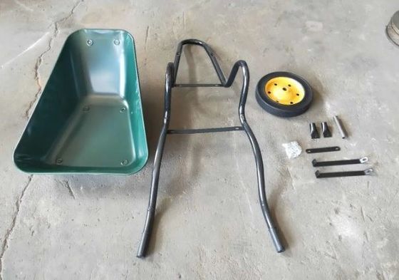 ใบรับรอง CE เครื่องมือทำสวน 0.6mm 5 Cuft Steel Wheel Barrow