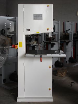 เครื่องเลื่อยสายพานไม้ไฟฟ้าความแม่นยำสูง 3HP เลื่อยไม้แนวนอน