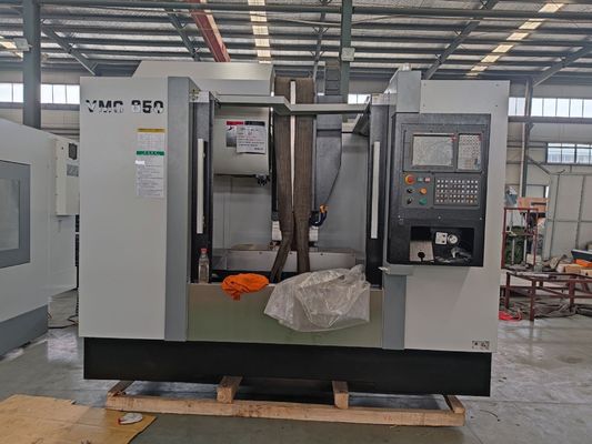 Vmc550L เครื่องกลึงโลหะซีเอ็นซี GS รับรอง ซีเอ็นซี เครื่องกัดแนวตั้ง