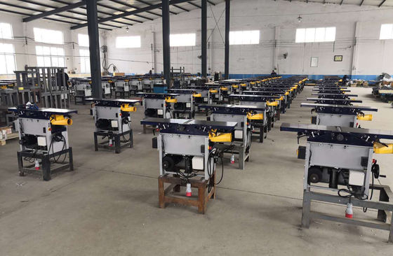 เครื่องอัดไม้เหล็กสีเทา 1100w เครื่องรวมงานไม้