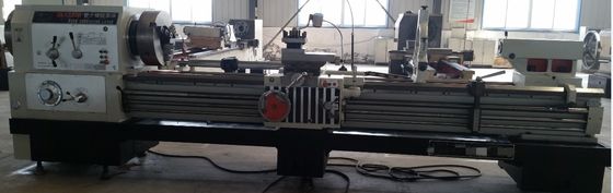 QL1320 เครื่องกลึงซีเอ็นซีแนวนอนความหยาบผิวท่อโลหะเครื่องเกลียว