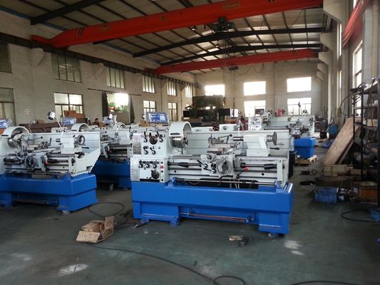 C6251 เครื่องกลึงโลหะซีเอ็นซี Heavy Duty Super Rigidity เครื่องกลึงโลหะเฟสเดียว
